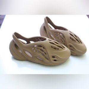 Adidas Yeezy foam runner shoes